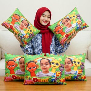 Bantal Custom Foto Velboa Lembut – Kado Personal Desain Bebas