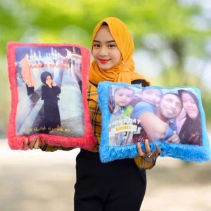 Bantal Custom Foto Rasfur 35x45 – Bentuk Kotak, Love, atau Guling