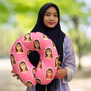 Bantal Leher Custom Foto – Teman Perjalanan